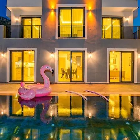 Atlantis - 4 Bedroom In Hisaronu Вилла Олудениз