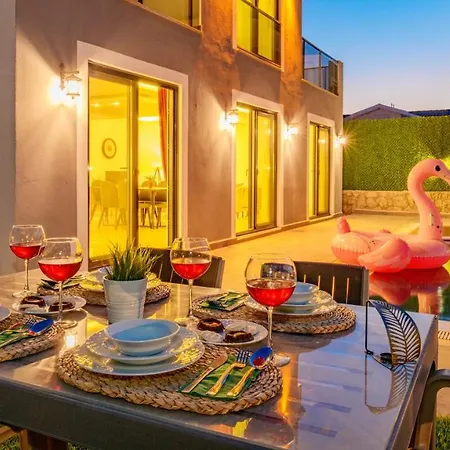 Atlantis - 4 Bedroom In Hisaronu 别墅 *