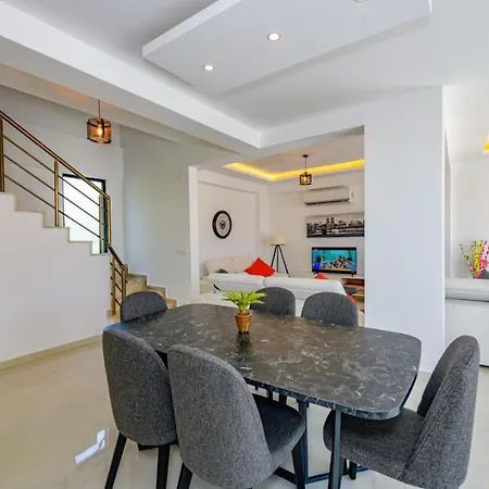 Вилла Atlantis - 4 Bedroom In Hisaronu