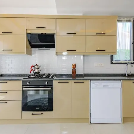 Atlantis - 4 Bedroom In Hisaronu Вилла