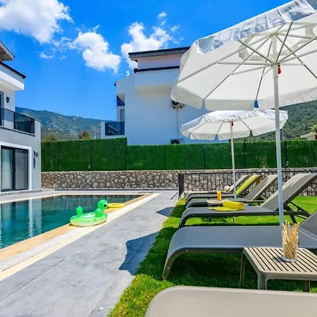 Вилла Atlantis - 4 Bedroom In Hisaronu