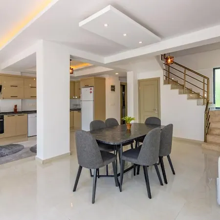 Atlantis - 4 Bedroom In Hisaronu Олудениз